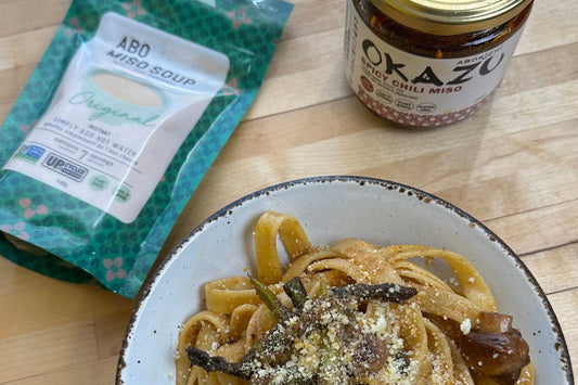 Spicy Asparagus & Mushroom Creamy Pasta (with miso)