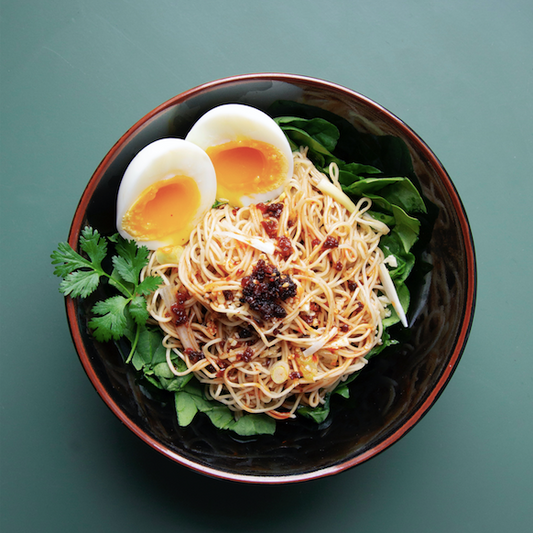 Easy Hot Oil Noodles: You Po Mian (油泼面)